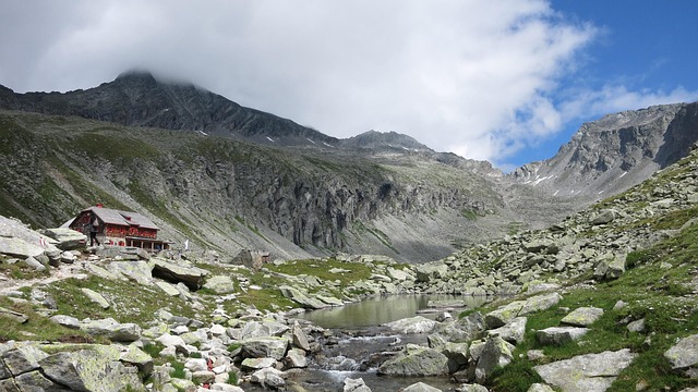 Integration von Smart Home Geräten in einer Wohnung